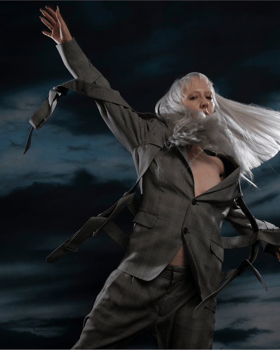 Kinlaw Premieres New Single + Video "Haircut" on Clash Magazine
